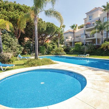 Beautiful Apartment In Marbella-Cabopino With 2 Bedrooms, Wifi And Outdoor Swimming Pool Eksteriør bilde